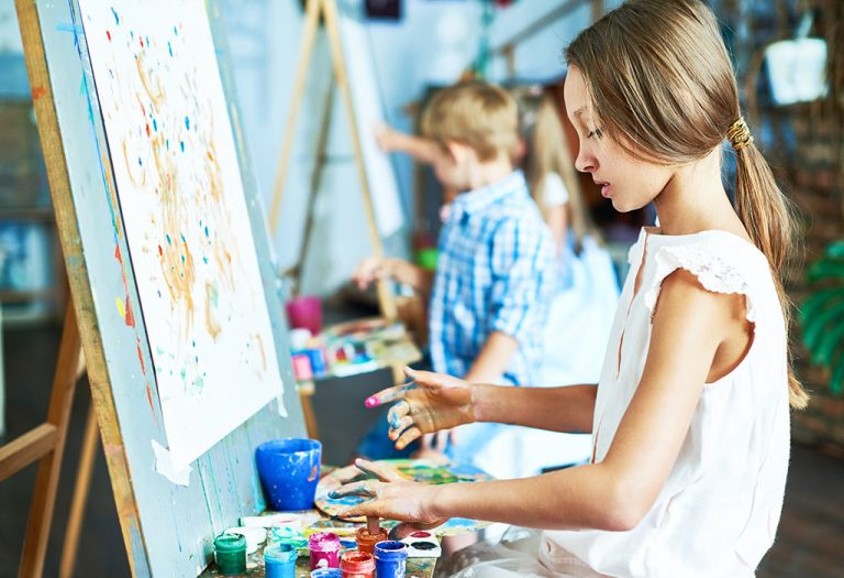 Kids painting